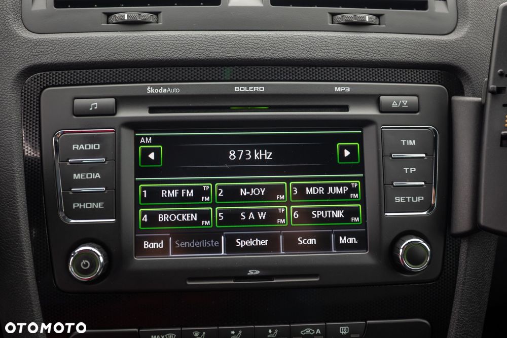 Skoda Octavia 2.0 TDI CR DPF RS - 32