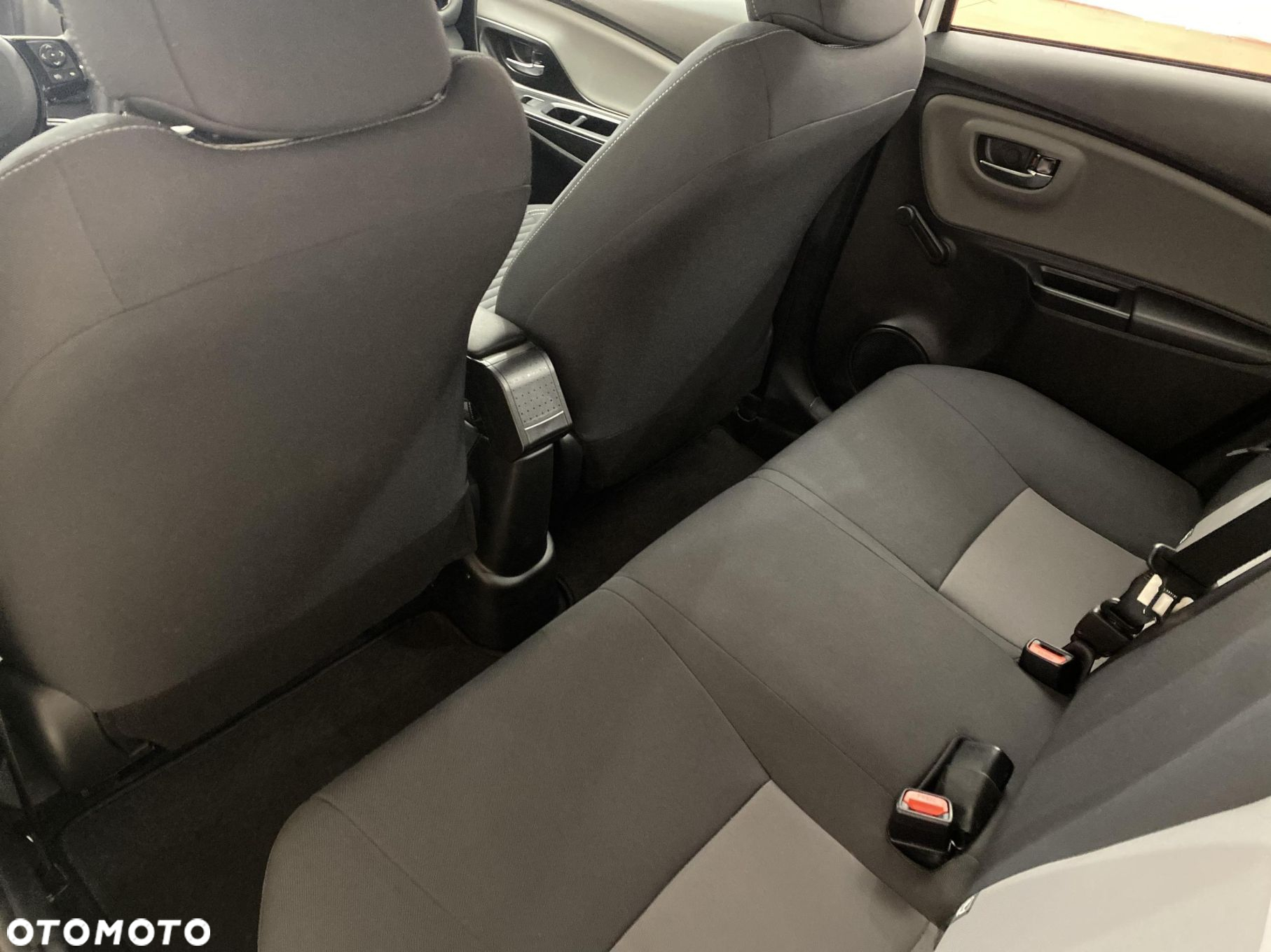 Toyota Yaris - 11