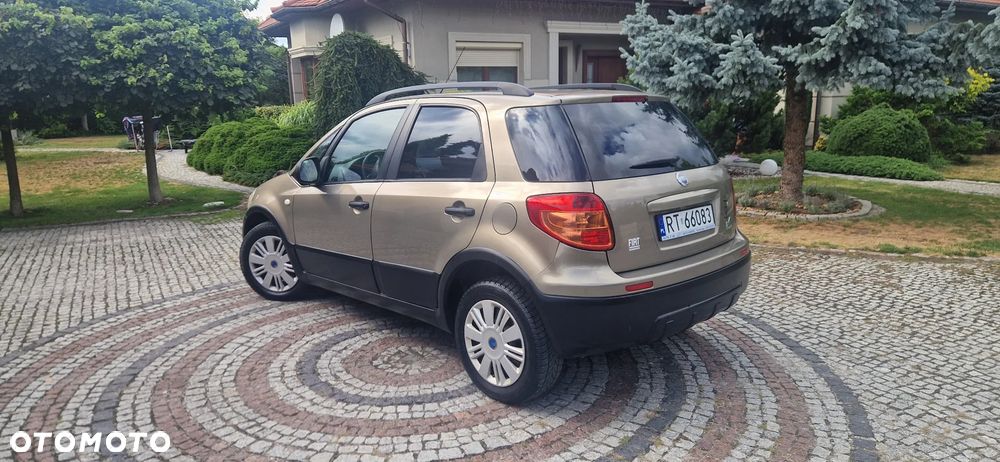 Fiat Sedici 1.6 16V 4x4 Luxury - 5