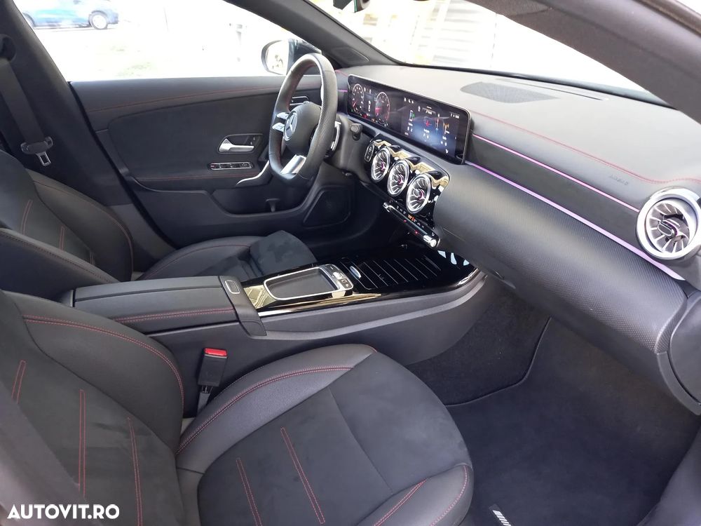 Mercedes-Benz CLA 180 7G-DCT - 16