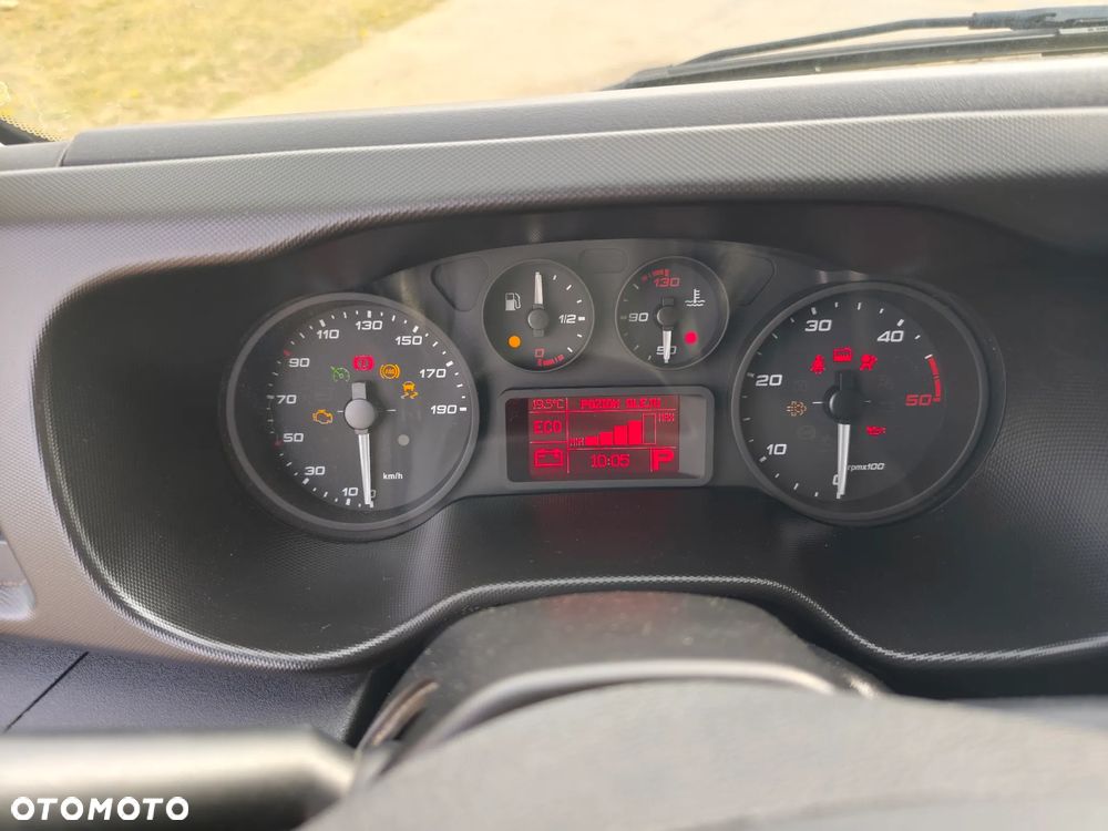 Iveco Daily 2,3L 7 osobowy brygadówka camper - 6