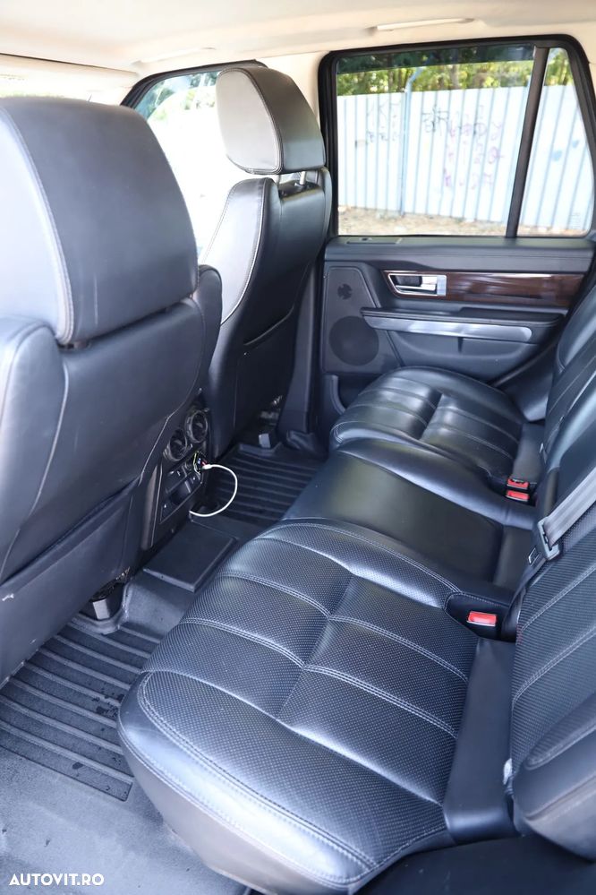 Land Rover Range Rover Sport 3.0 TDV6 HSE Aut - 3