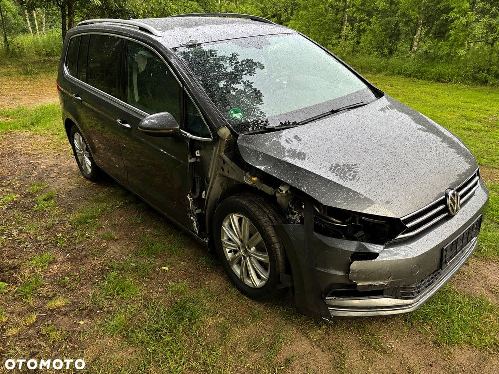 Volkswagen Touran - 2