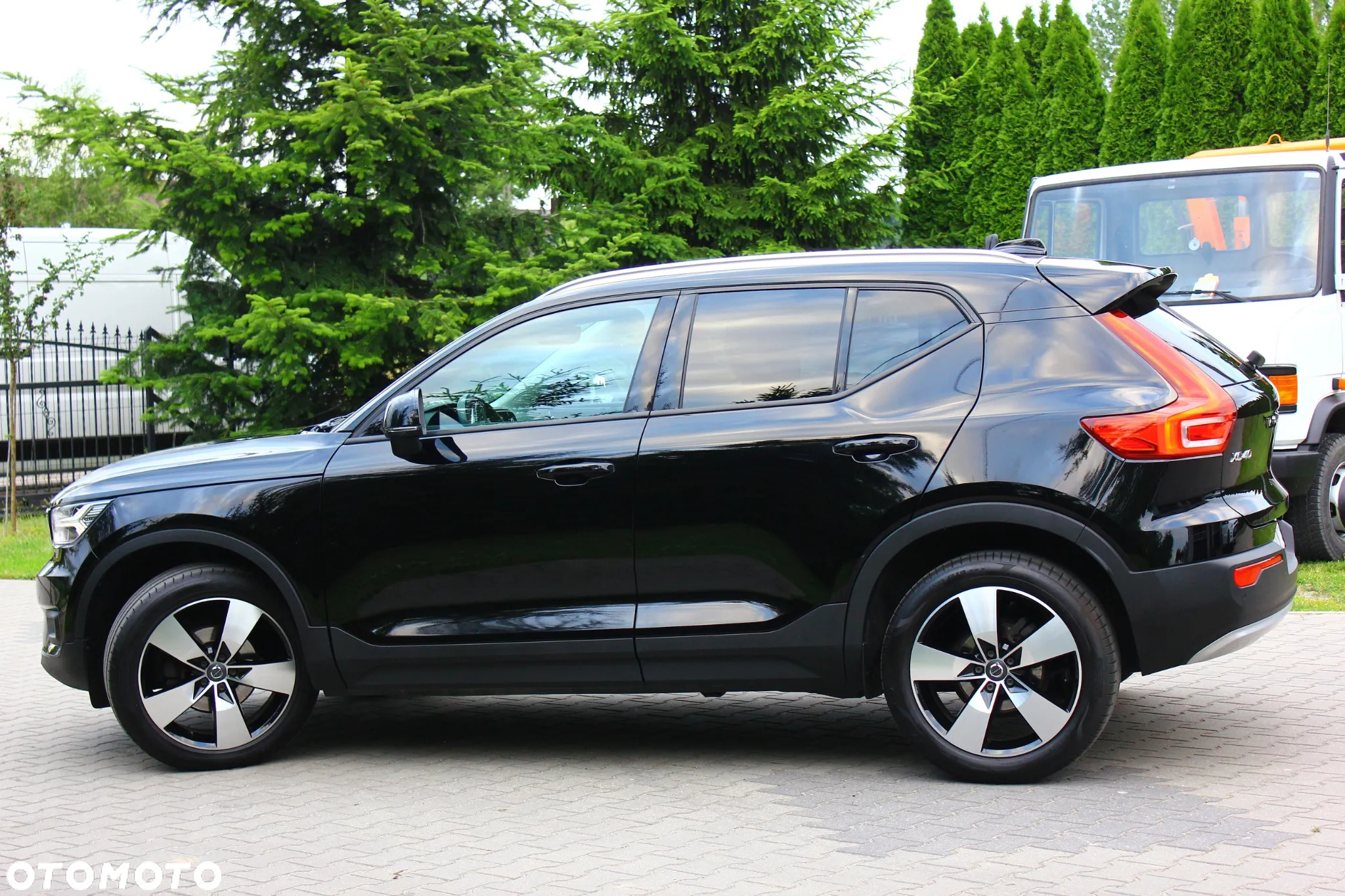 Volvo XC 40 D3 Geartronic Momentum Pro - 8