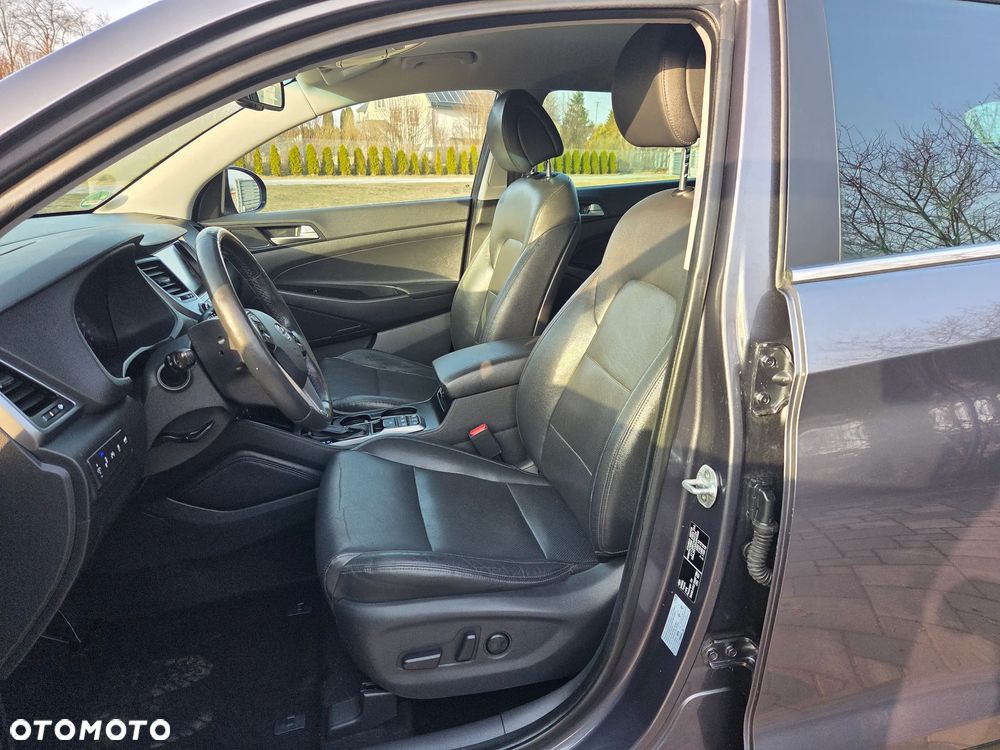 Hyundai Tucson 2.0 CRDI 4WD Automatik Premium - 7