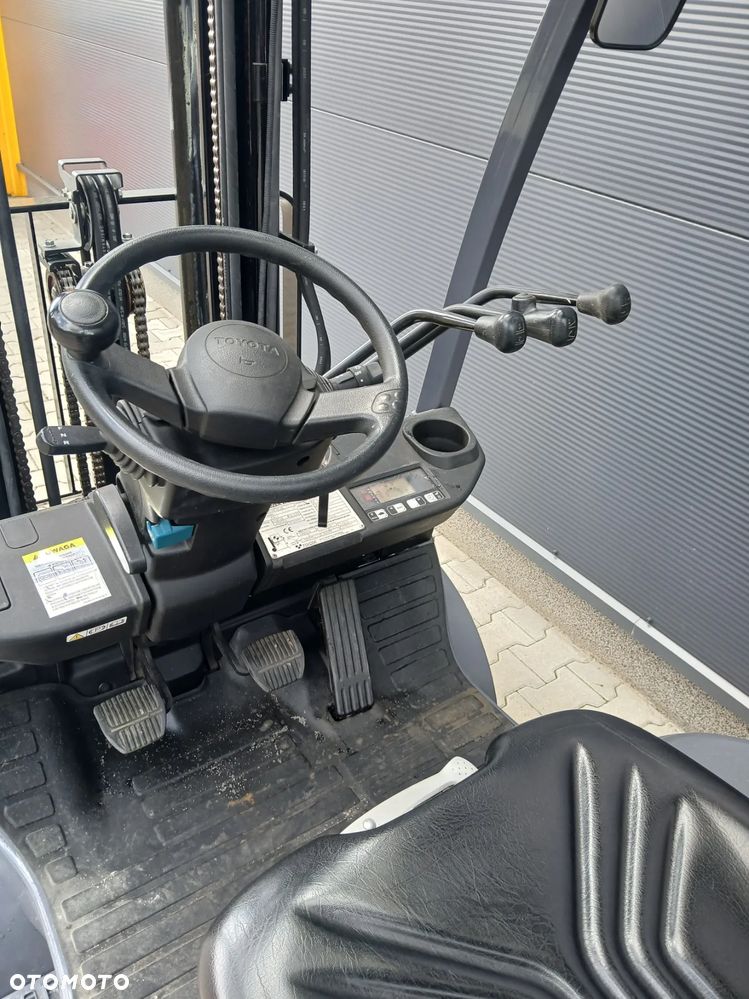 Toyota 02-8FGF18 - 7
