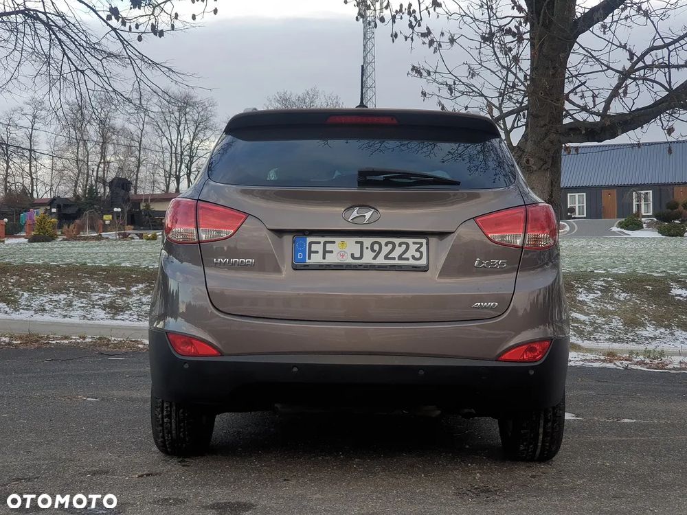 Hyundai ix35 2.0 4WD Automatik Premium - 9