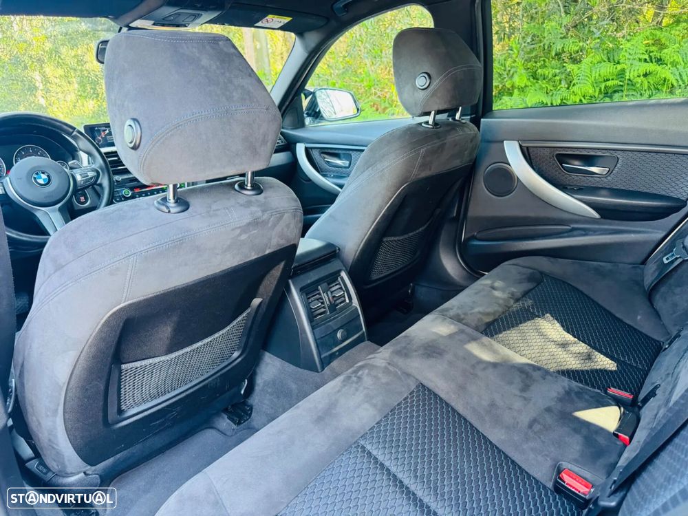 BMW 320 d Auto Pack M - 36