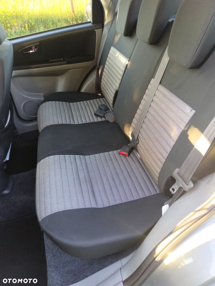 Suzuki SX4 1.6 Comfort 4WD - 8