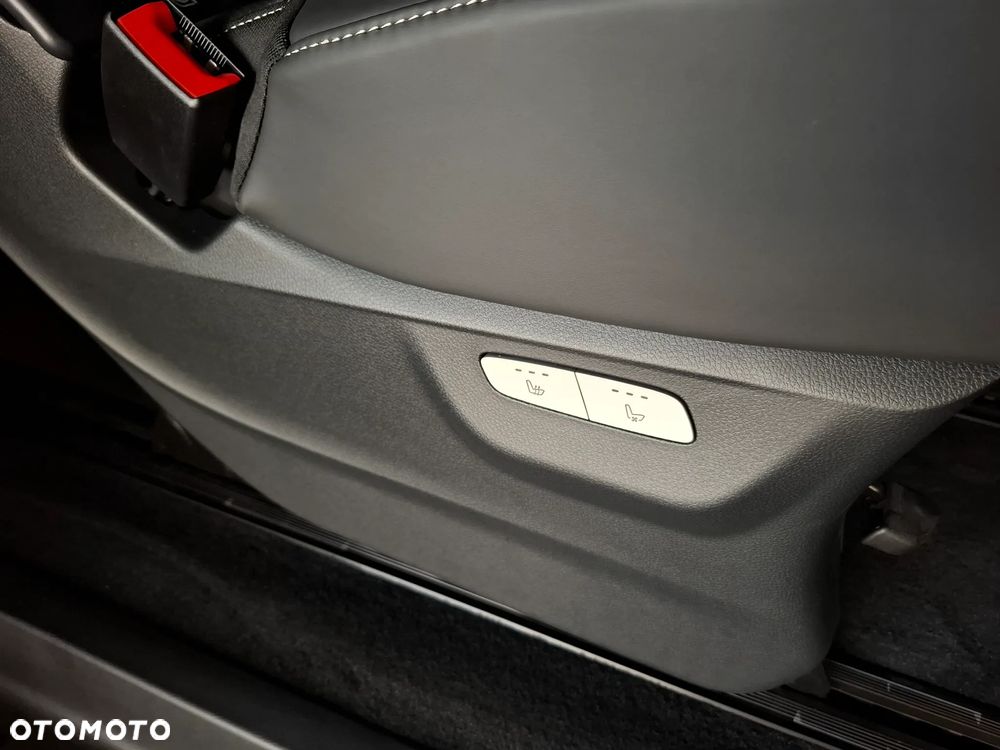 Mercedes-Benz Klasa V 300 d Exclusive 9G-Tronic (d³ugi) - 25