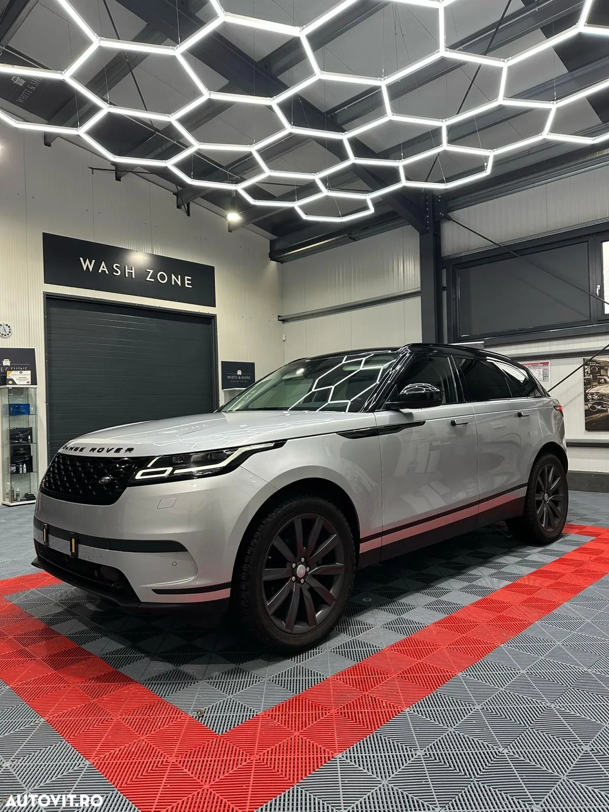 Land Rover Range Rover Velar 2.0 P250 - 18