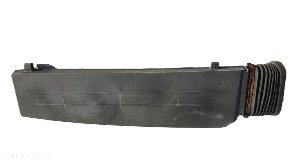 DOLOT TUNEL WLOT FILTRA POWIETRZA  IVECO EUROCARGO - 1