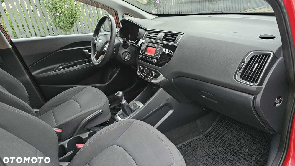 Kia Rio 1.2 Business Line Plus - 8