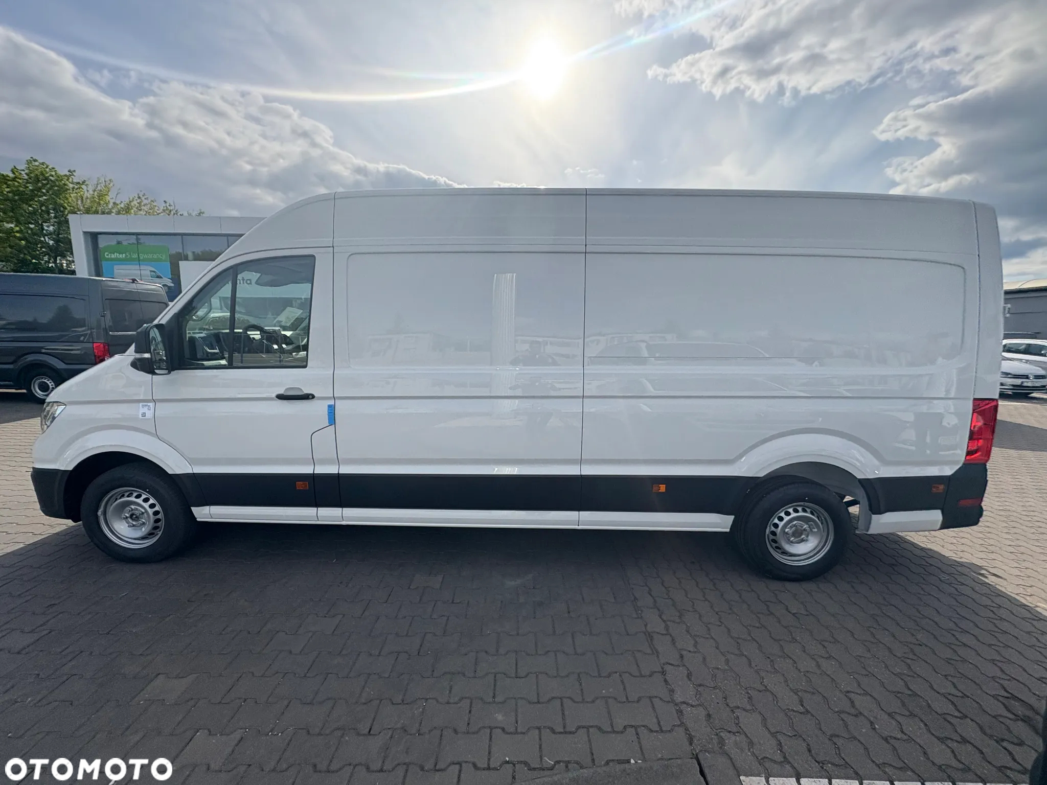 Volkswagen Crafter Furgon Z hakiem - 8