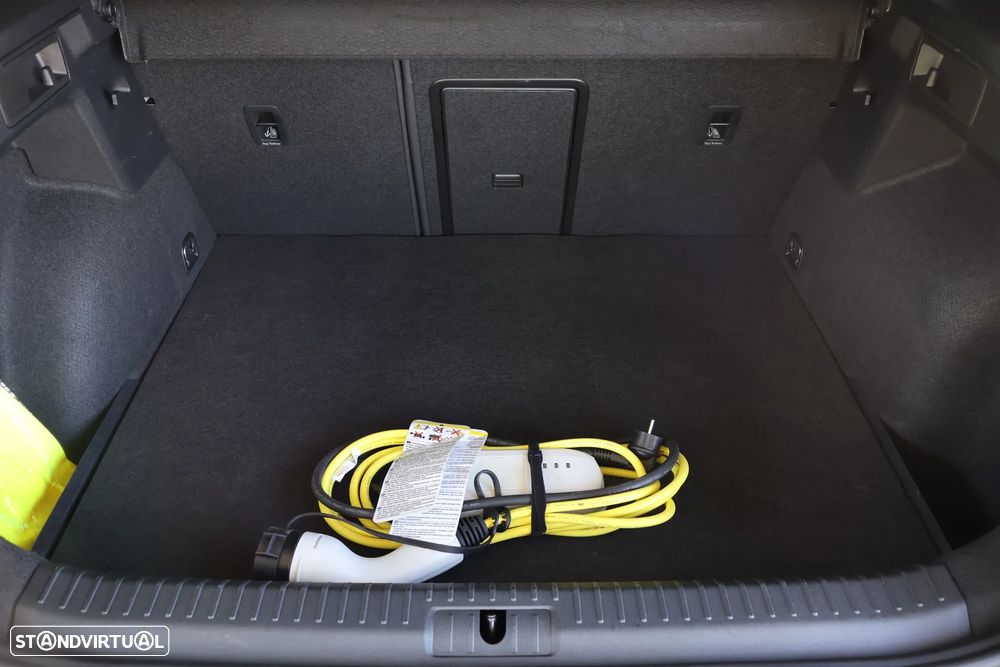 Cupra Formentor 1.5 e-Hybrid DSG - 17
