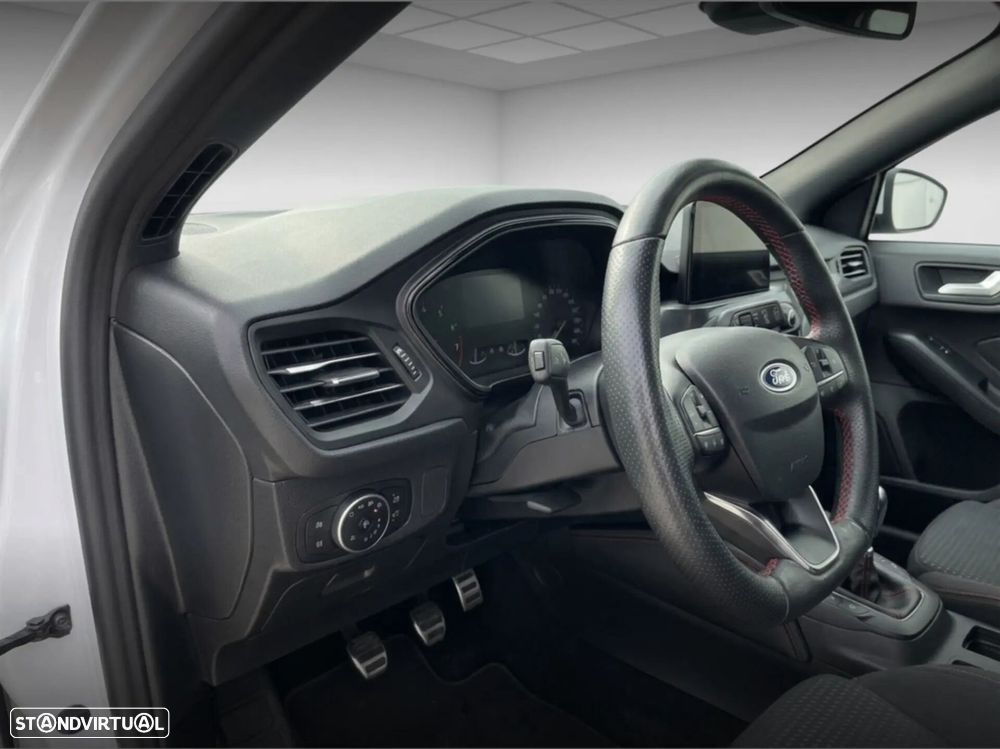 Ford Focus SW 1.5 TDCi EcoBlue ST-Line - 19