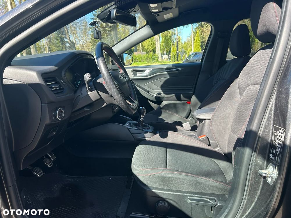 Ford Focus 1.0 EcoBoost Start-Stopp-System ST-LINE - 10