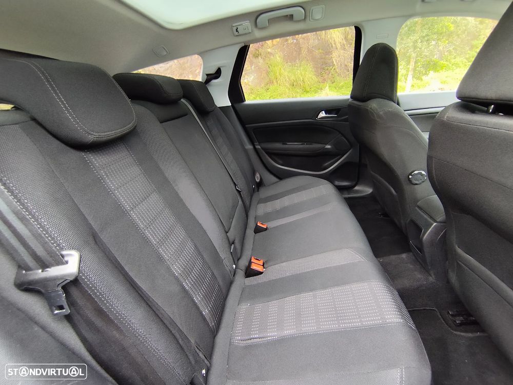 Peugeot 308 SW BlueHDi 120 Stop & Start Style - 23