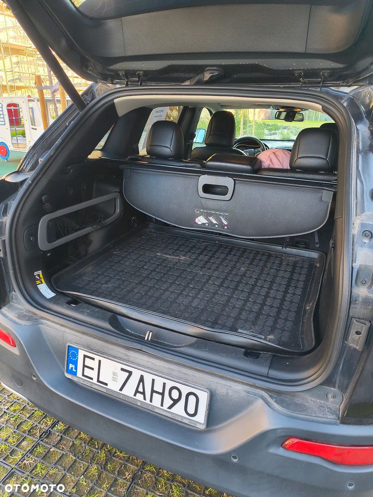 Jeep Cherokee - 6