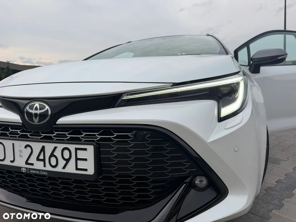 Toyota Corolla 2.0 Hybrid GR Sport Dynamic - 12