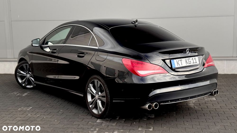 Mercedes-Benz CLA 200 AMG Line - 25