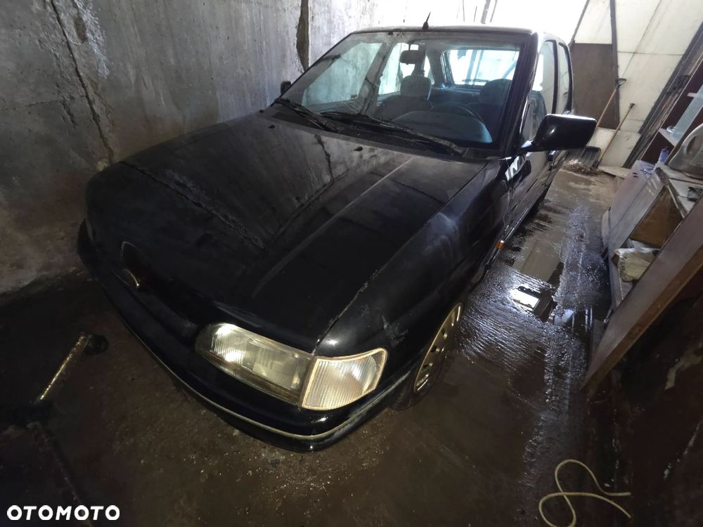Ford Escort 1.6 Ghia - 7