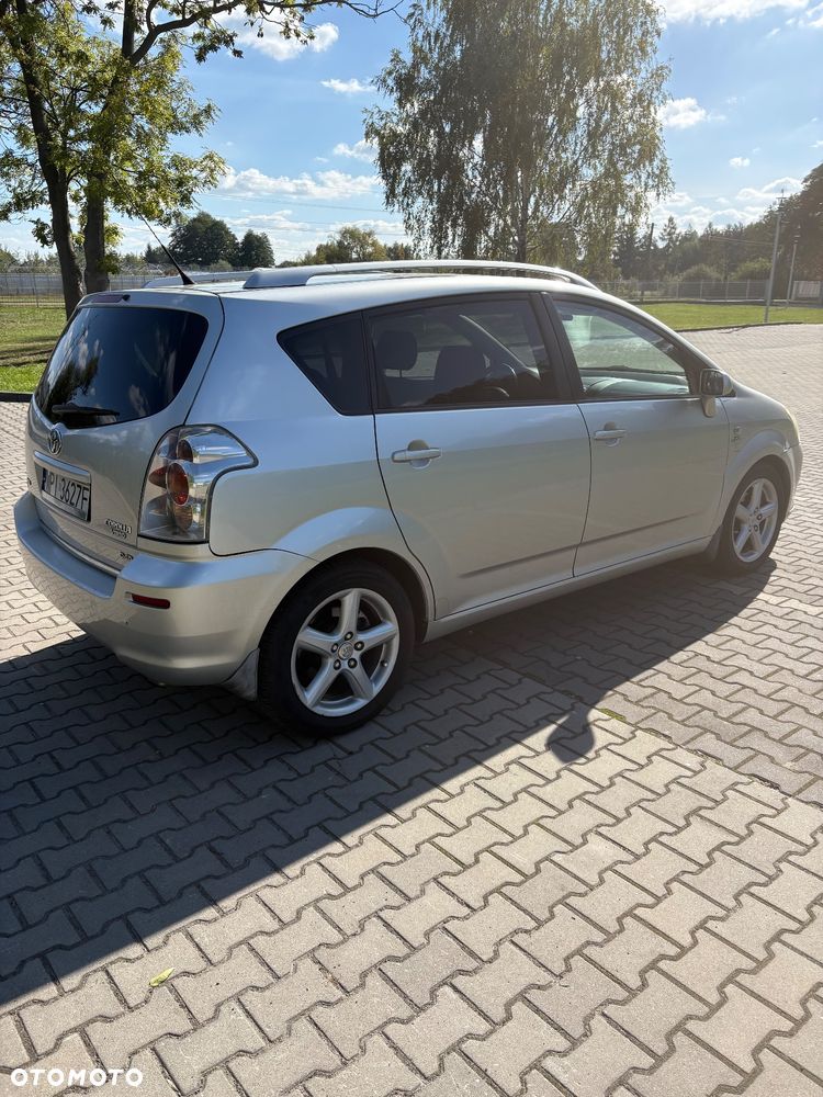 Toyota Corolla Verso - 7