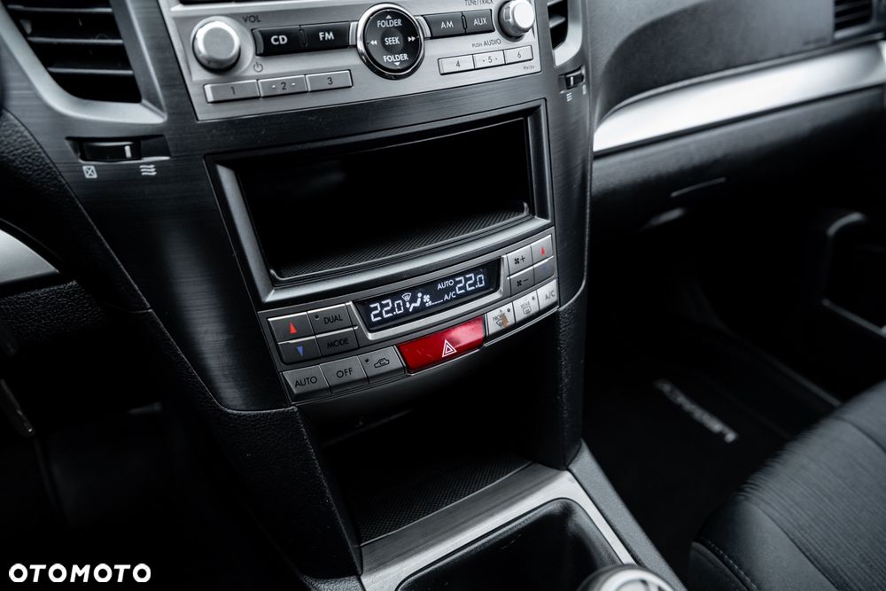 Subaru Legacy 2.0R Comfort - 33