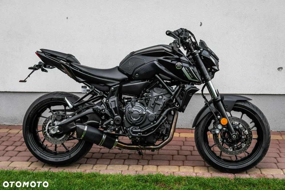 Yamaha MT - 7