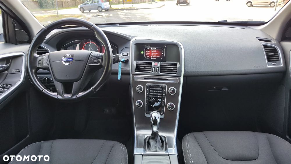 Volvo XC 60 - 30