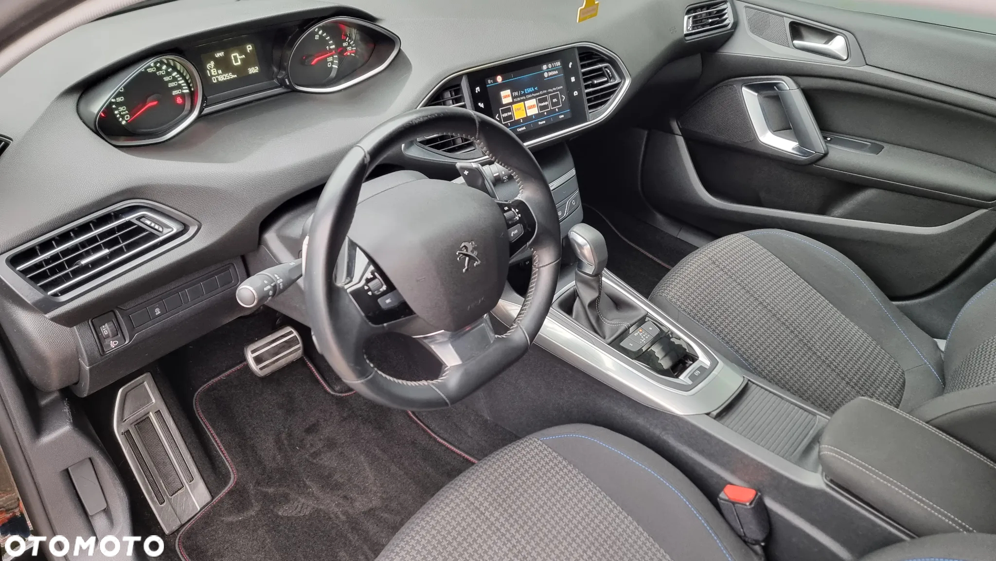 Peugeot 308 1.5 BlueHDi Allure S&S EAT8 - 31