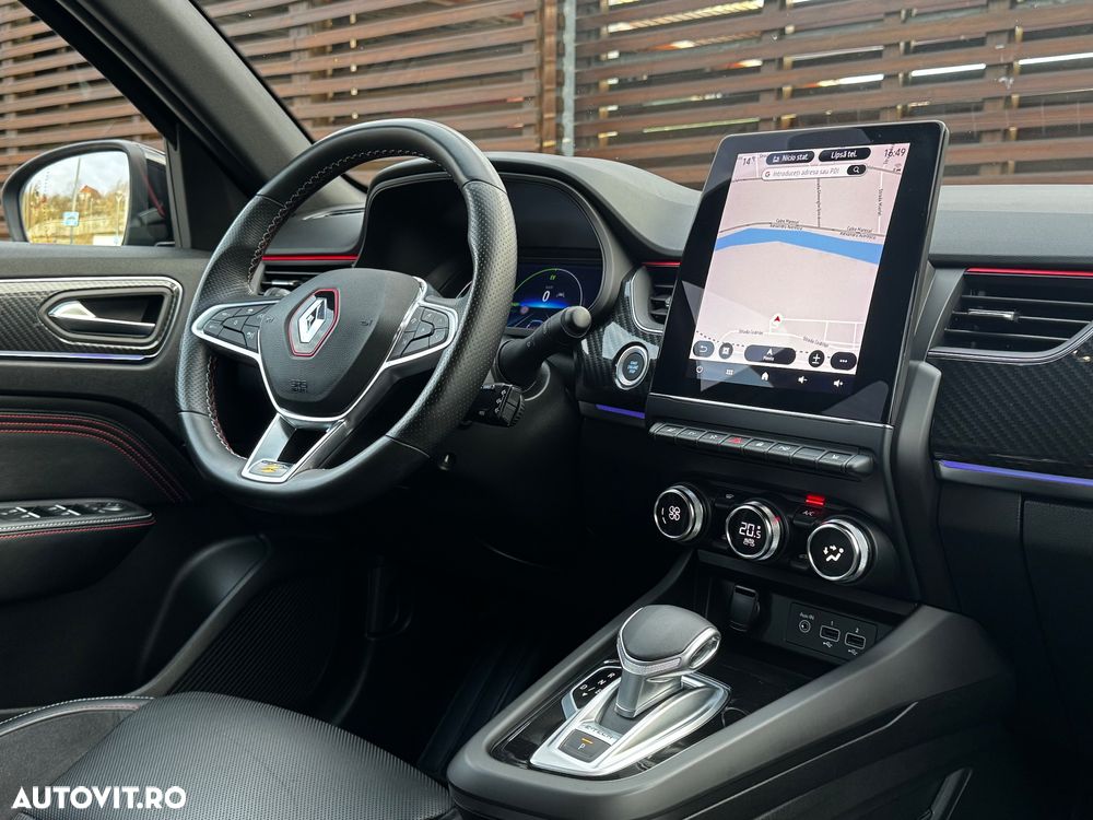 Renault Arkana E-TECH 145 R.S.LINE - 19