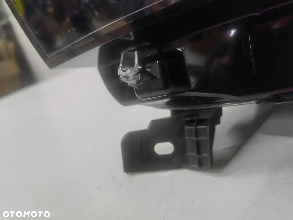 Lampa przednia lewa Dacia Duster III - 3