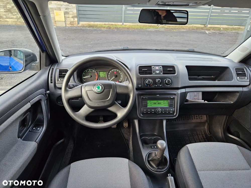 Skoda Fabia 1.2 HTP Ambiente - 12