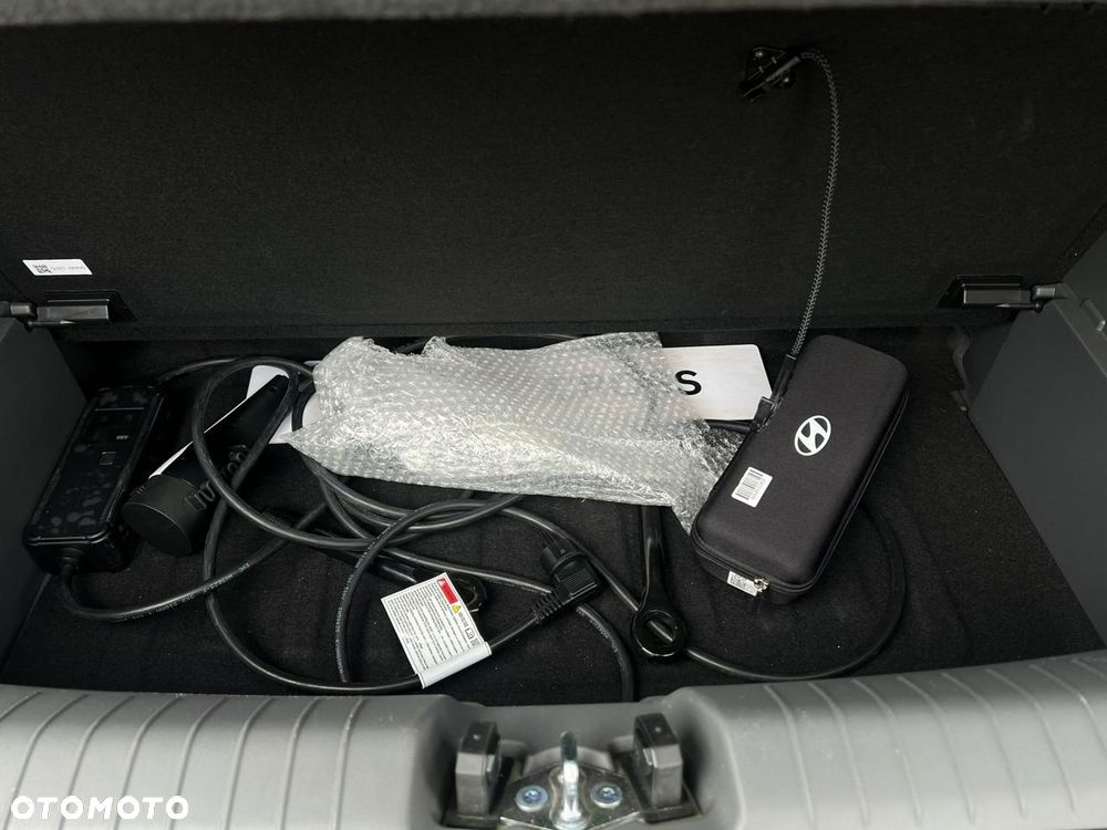 Hyundai Inster 49kWh Cross Smart - 12