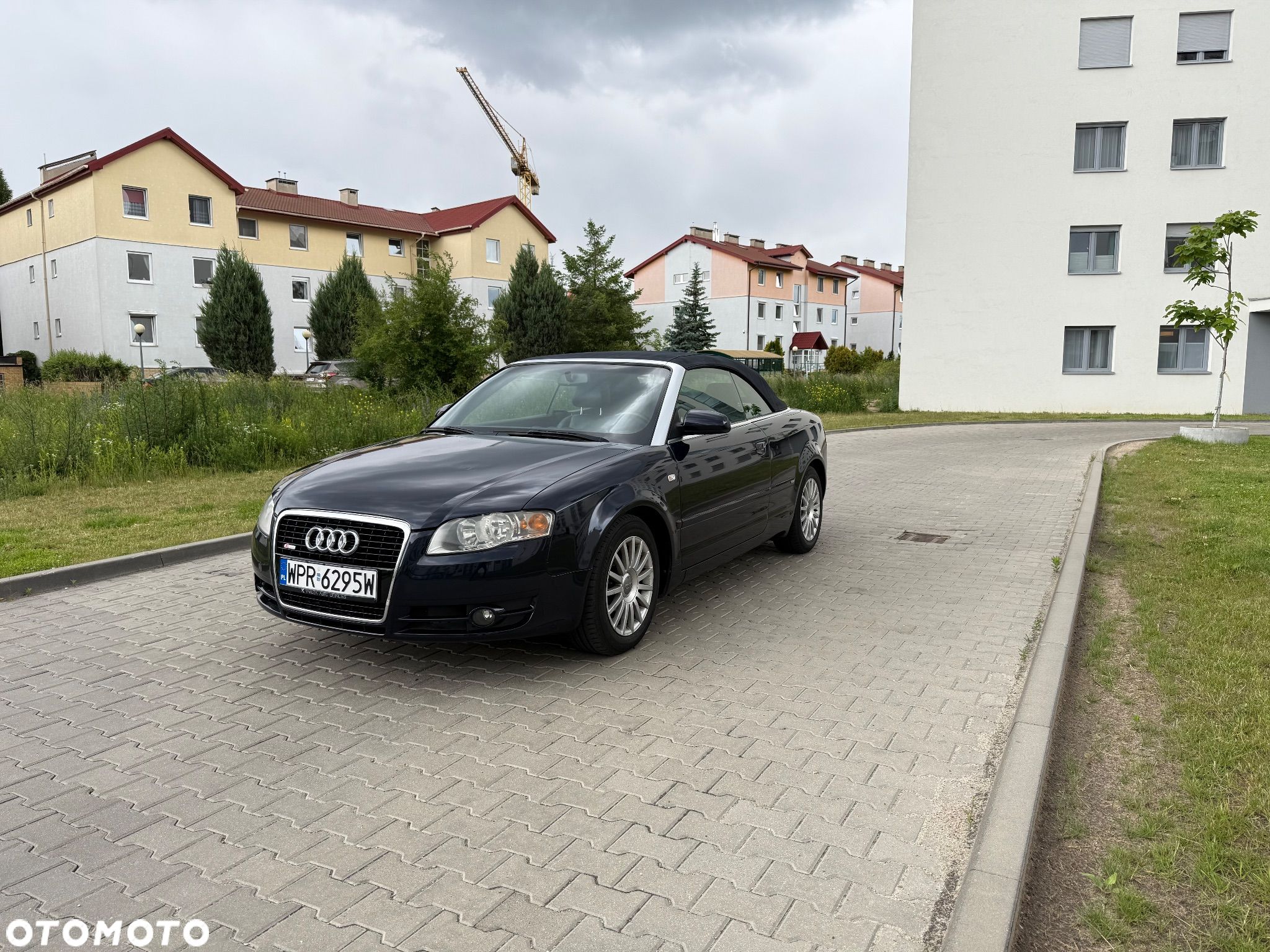 Audi A4 Cabriolet 2.0 TDI DPF - 1