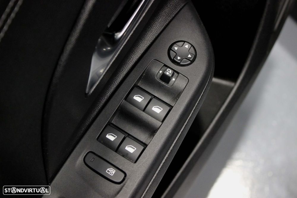 Opel Corsa 1.5 D Elegance - 12