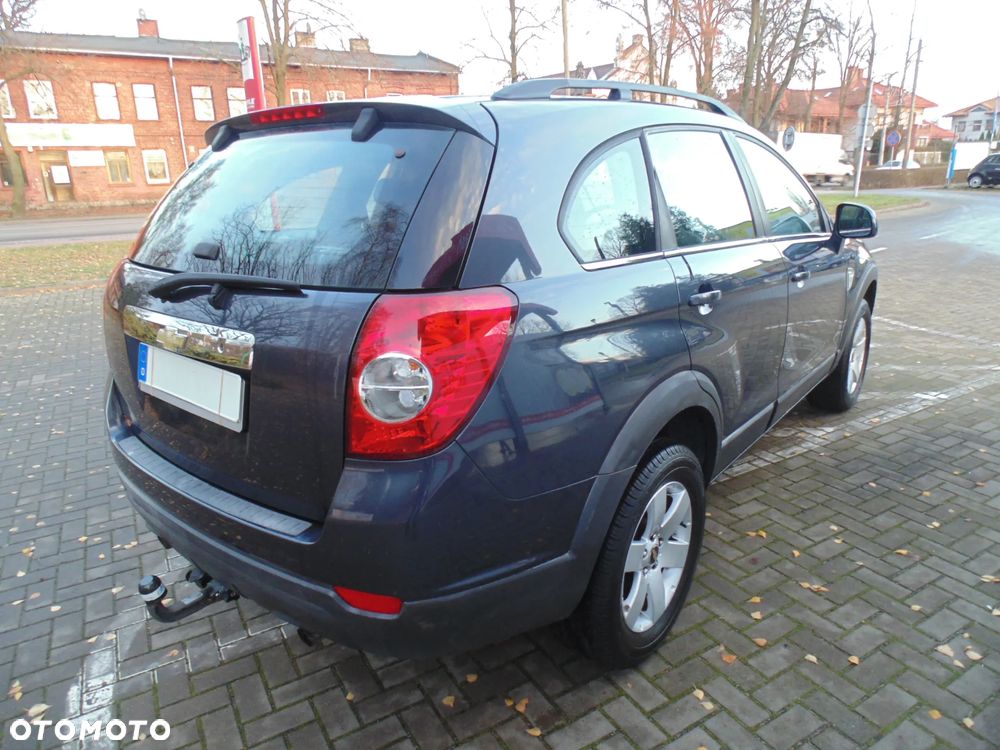 Chevrolet Captiva 2.4 2WD 7 Sitzer LS Family Edition - 6