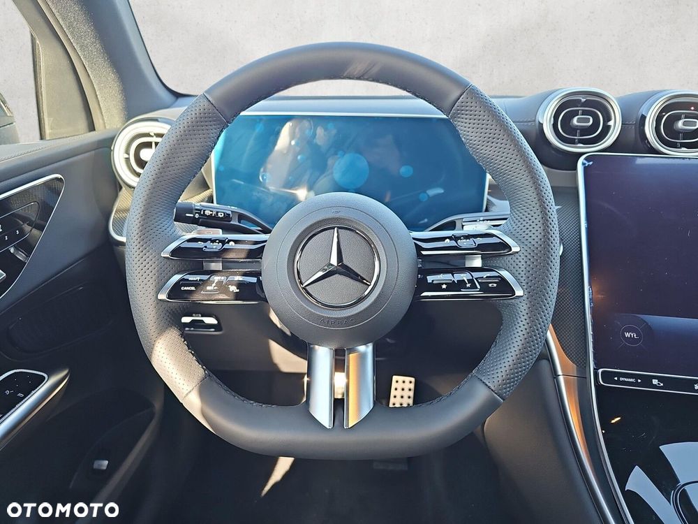 Mercedes-Benz GLC - 15