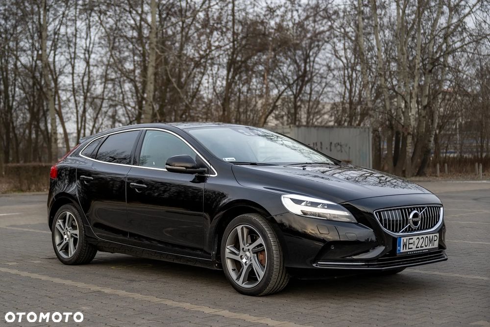 Volvo V40 T3 Drive-E Summum - 1