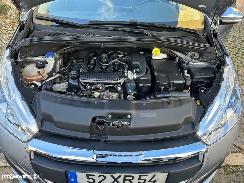 Peugeot 208 1.2 PureTech Signature - 35