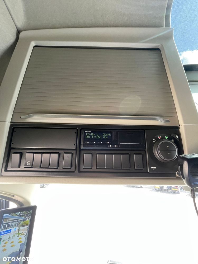 Volvo FH4 AERO 4x2 460 KM GLOBETROTTER XL LOW DECK - 12