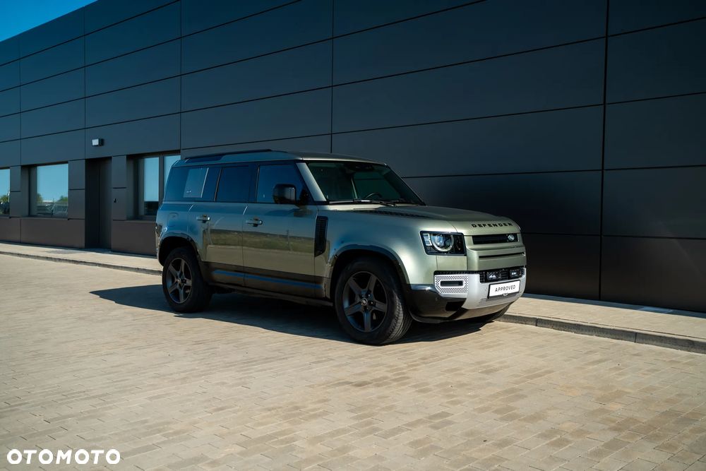 Land Rover Defender - 2