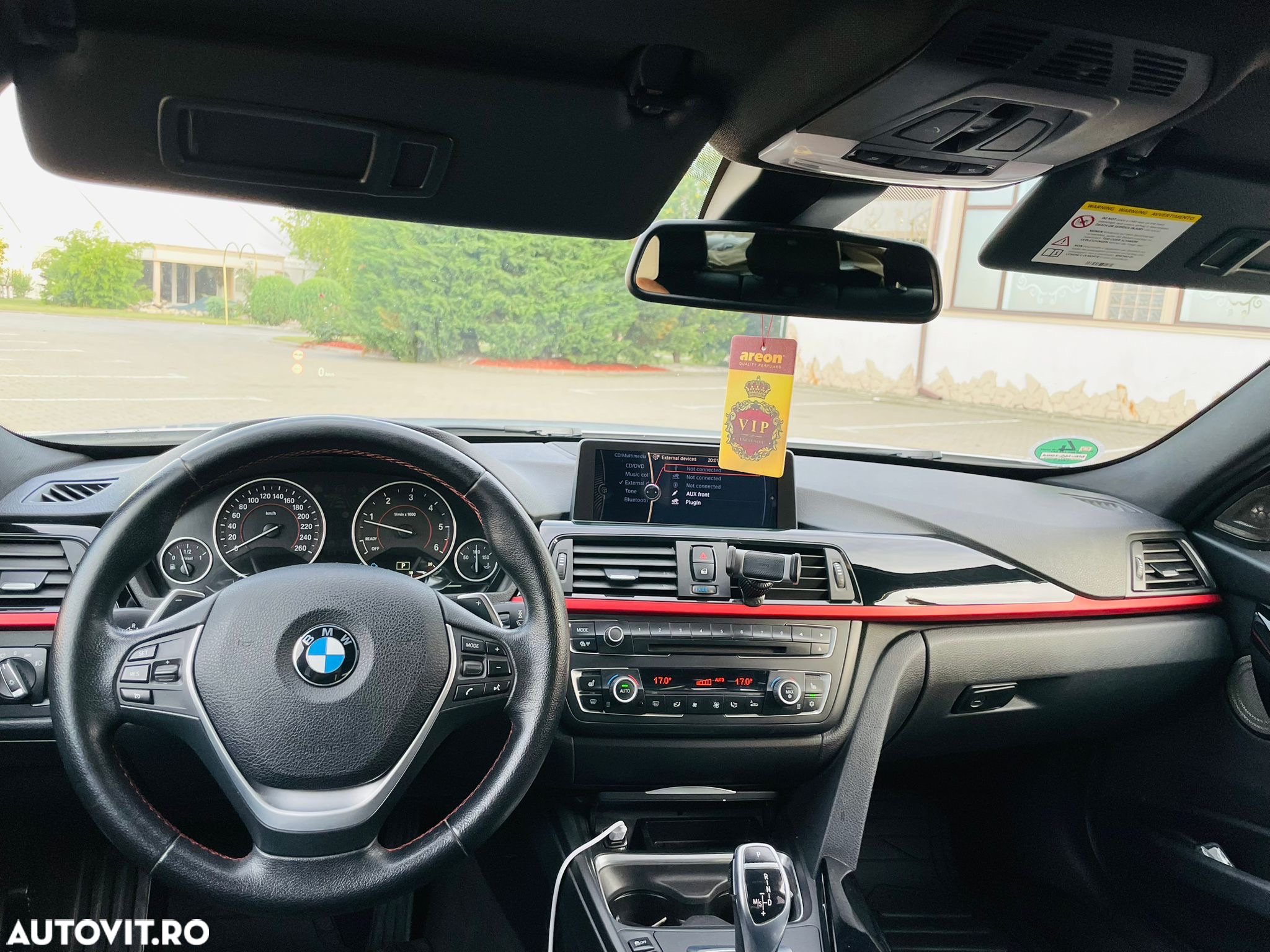 BMW Seria 3 320d Aut. Sport Line - 12
