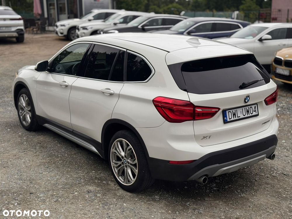 BMW X1 xDrive25i GPF Advantage - 10