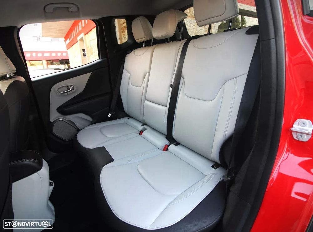 Jeep Renegade - 13