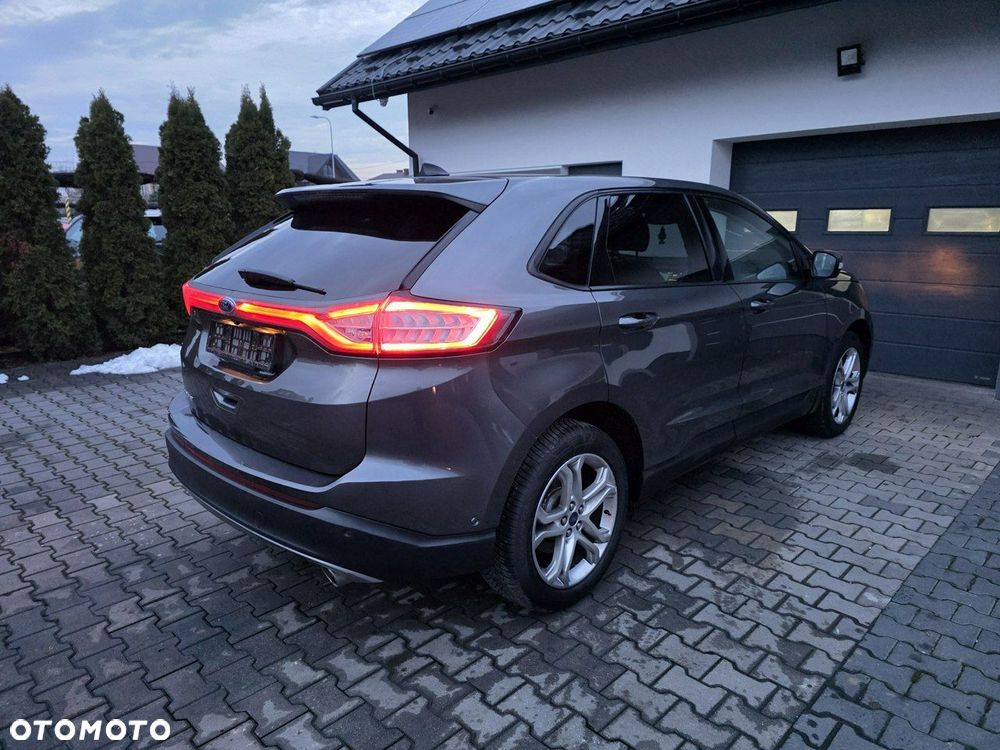Ford Edge - 8