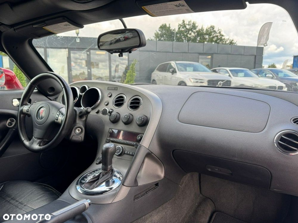 Pontiac Solstice - 11