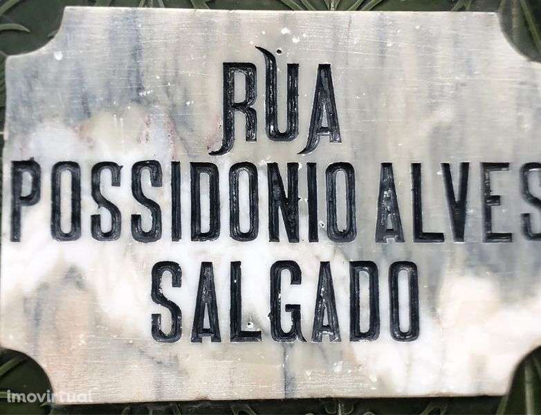 Vende-se Prédio - Grande imagem: 2/4