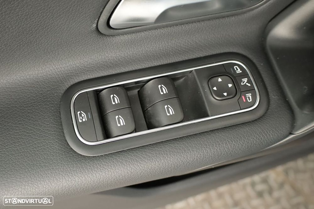 Mercedes-Benz A 200 Standard - 21